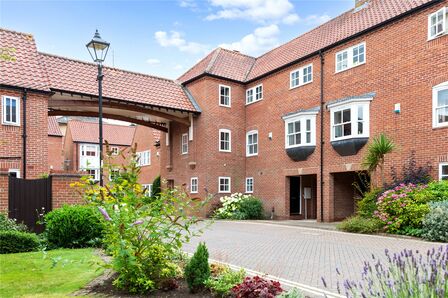 St. Andrew Place, 3 bedroom Mid Terrace House for sale, £595,000