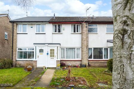 3 bedroom Mid Terrace House for sale