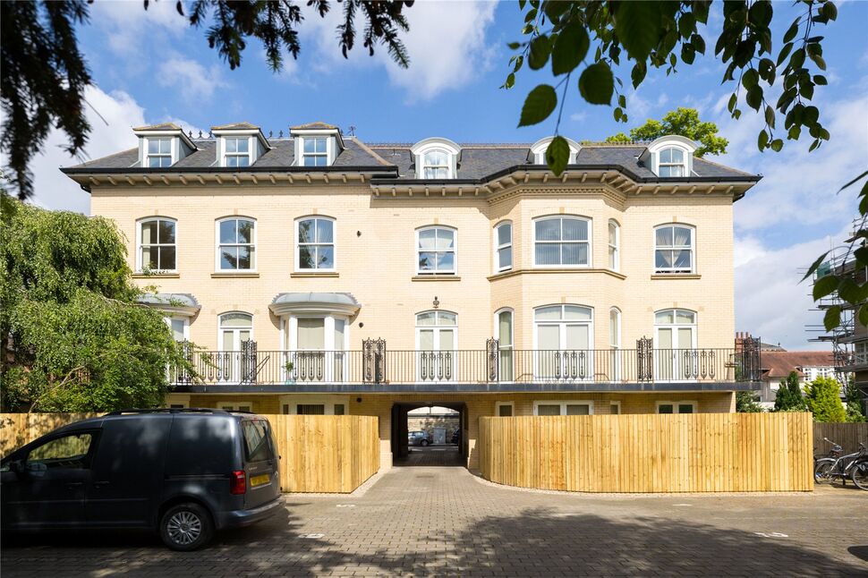 Main image of 2 bedroom Flat for sale, Driffield Terrace, York, North Yorkshire, YO24