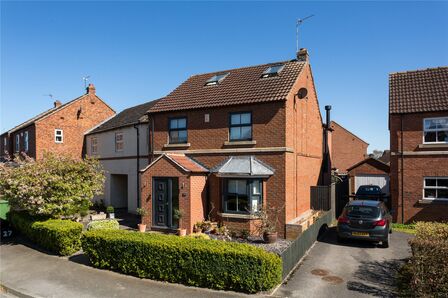 4 bedroom Link Detached House for sale
