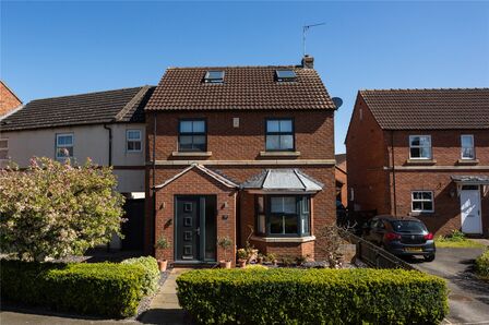 4 bedroom Link Detached House for sale