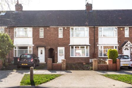 3 bedroom Mid Terrace House for sale