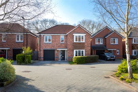Royal Avenue, 4 bedroom Detached House for sale, £525,000
