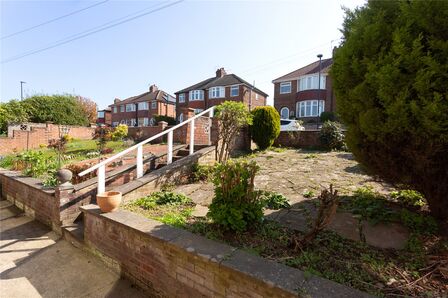 3 bedroom Mid Terrace House for sale