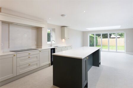Bell Lane, 4 bedroom Detached House for sale, £725,000