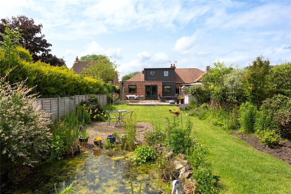 Main image of 3 bedroom Semi Detached Bungalow for sale, Monk Avenue, York, North Yorkshire, YO31