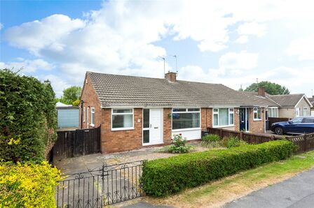 2 bedroom Semi Detached Bungalow for sale