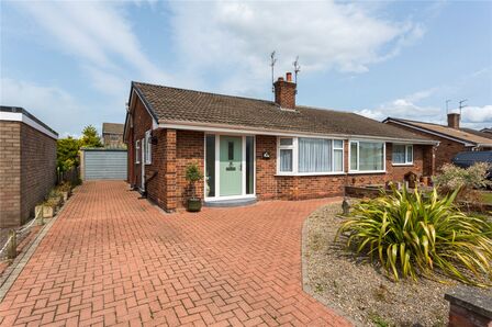 2 bedroom Semi Detached Bungalow for sale