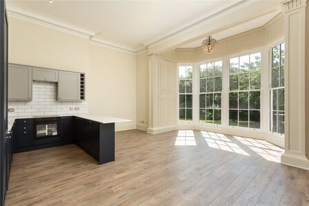 2 bedroom  Flat for sale
