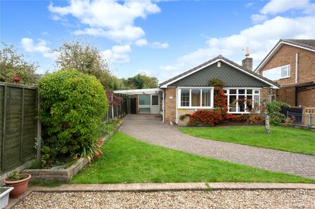 Orchard Paddock, 2 bedroom Detached Bungalow for sale, £335,000