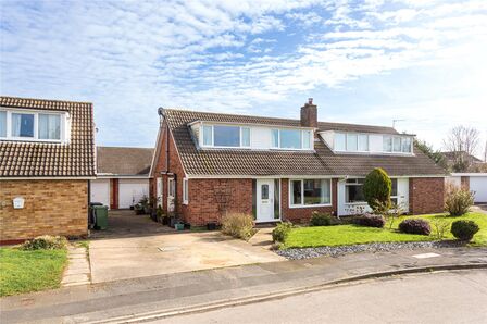 4 bedroom Semi Detached Bungalow for sale