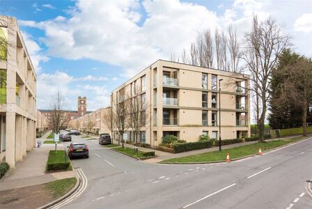 Clock Tower Way, 2 bedroom Flat for sale, &pound;325,000