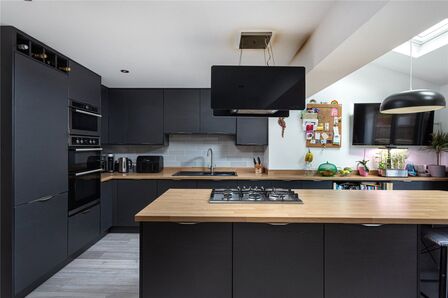 5 bedroom House for sale