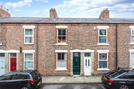 Willis Street, 2 bedroom Mid Terrace House for sale, &pound;230,000