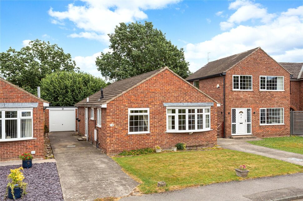 2 bedroom Detached Bungalow for sale