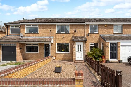 2 bedroom Mid Terrace House for sale