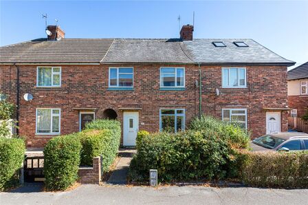 Fifth Avenue, 3 bedroom Mid Terrace House for sale, &pound;290,000