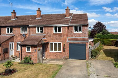 4 bedroom End Terrace House for sale