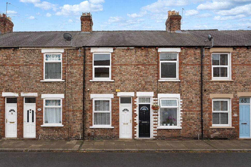 Main image of 2 bedroom Mid Terrace House for sale, Kitchener Street, York, North Yorkshire, YO31
