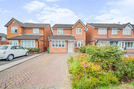 Highmeadow, 3 bedroom Detached House to rent, &pound;1,600 pcm