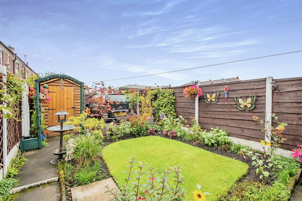 2 bedroom Mid Terrace House for sale, Bury Road, Radcliffe, M26 £155,000