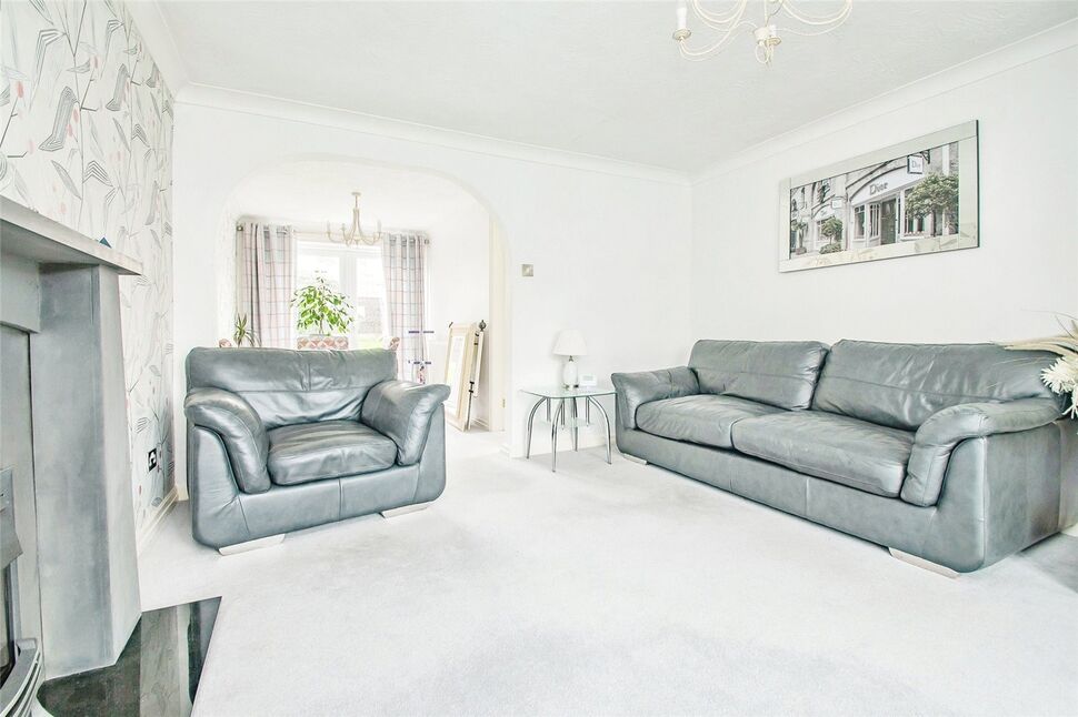 3 bedroom Detached House for sale, Stainton Road, Radcliffe, M26 £250,000