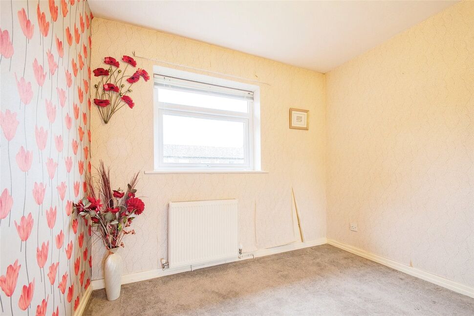 3 bedroom Detached House for sale, Stainton Road, Radcliffe, M26 £250,000