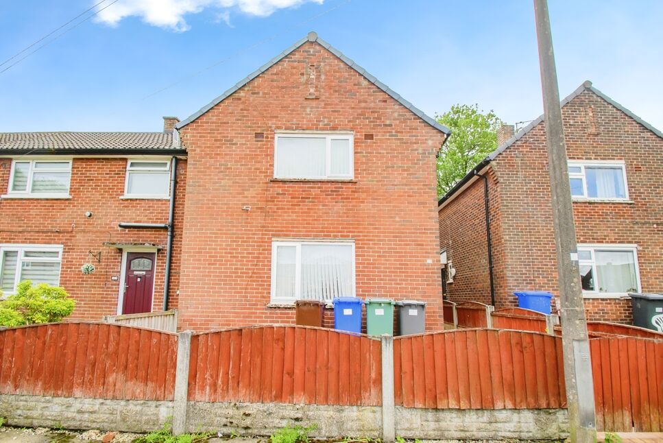 Main image of 2 bedroom End Terrace House for sale, Shakespeare Avenue, Radcliffe, Greater Manchester, M26
