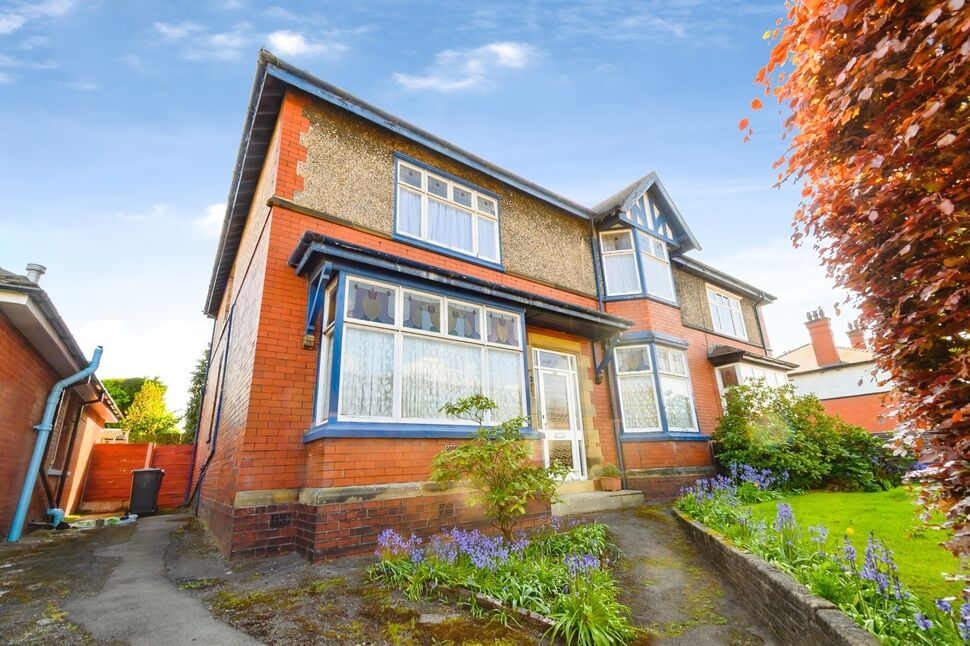 Main image of 4 bedroom Semi Detached House for sale, Radcliffe New Road, Whitefield, Greater Manchester, M45