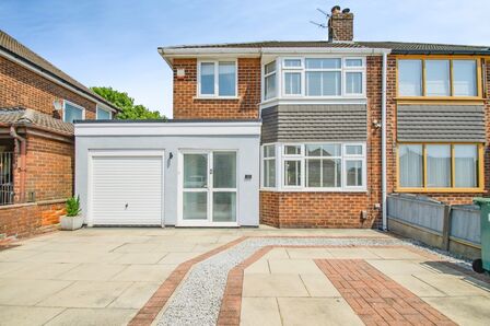 Duxbury Avenue, 3 bedroom Semi Detached House for sale, &pound;290,000