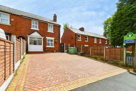 Polefield Hall Road, 3 bedroom End Terrace House for sale, &pound;270,000