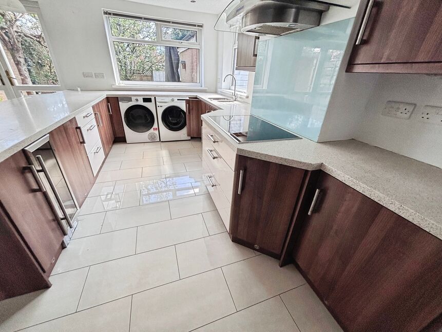 Kitchen Breakfast Area