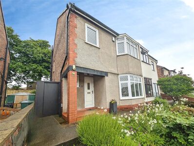 3 bedroom Semi Detached House to rent