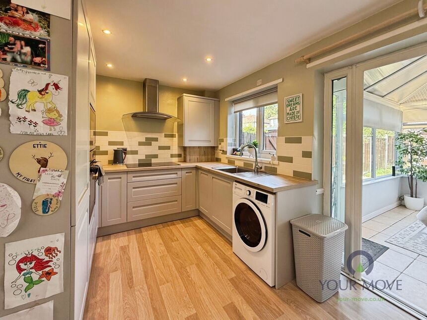 Kitchen Dinning area
