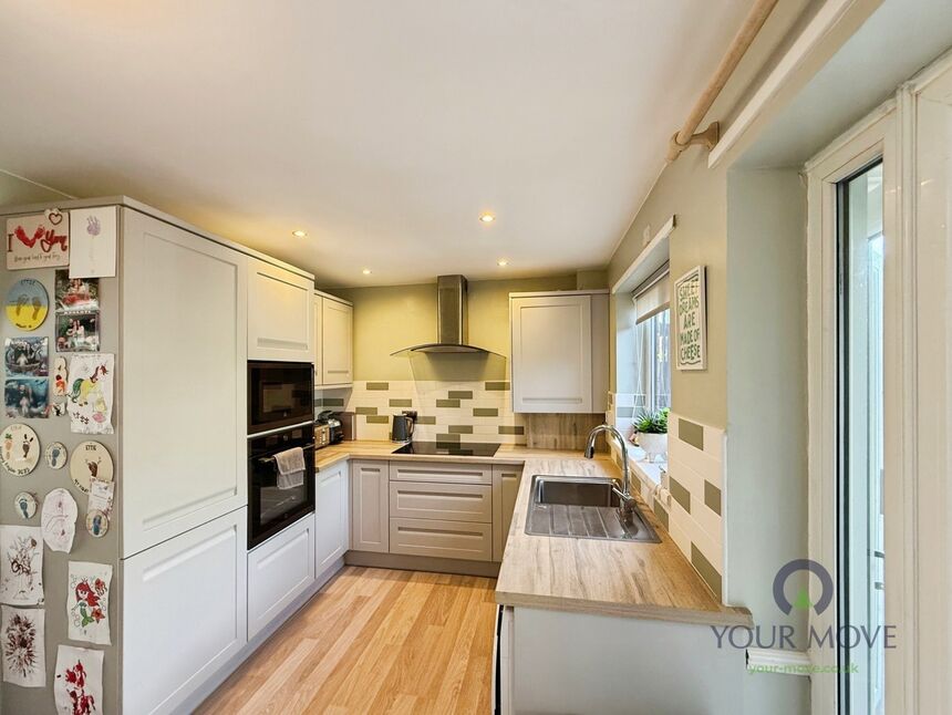 Kitchen Dinning area