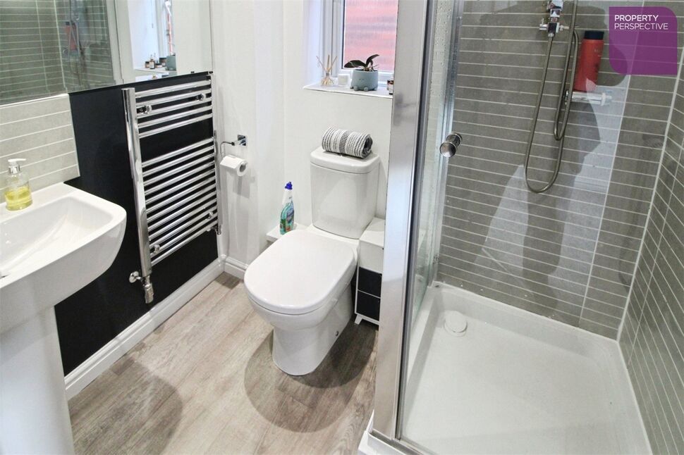 En-Suite Bathroom
