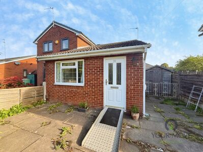 Hamer Street, 1 bedroom Semi Detached Bungalow for sale, &pound;100,000