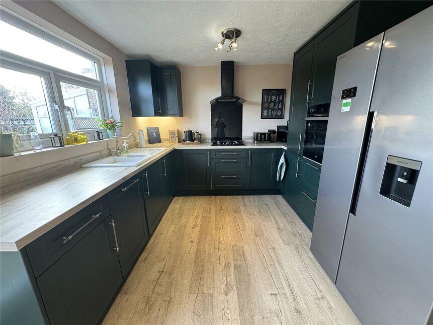 4 bedroom Semi Detached House for sale, Locarno Avenue, Gillingham, ME8