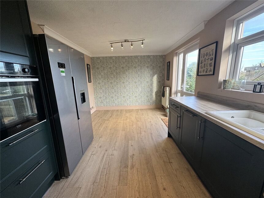 4 bedroom Semi Detached House for sale, Locarno Avenue, Gillingham, ME8