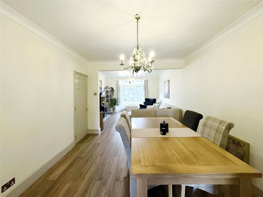 4 bedroom Semi Detached House for sale, Locarno Avenue, Gillingham, ME8