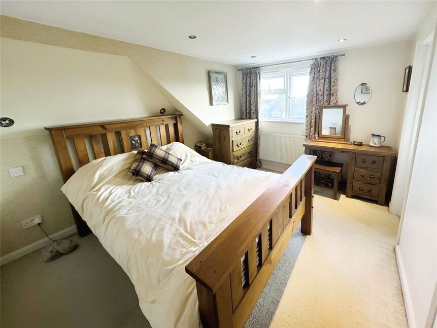 4 bedroom Semi Detached House for sale, Locarno Avenue, Gillingham, ME8