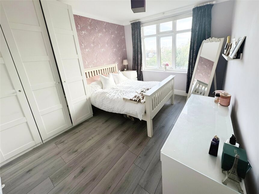 4 bedroom Semi Detached House for sale, Locarno Avenue, Gillingham, ME8