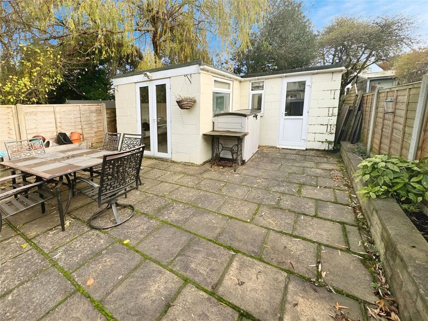 4 bedroom Semi Detached House for sale, Locarno Avenue, Gillingham, ME8