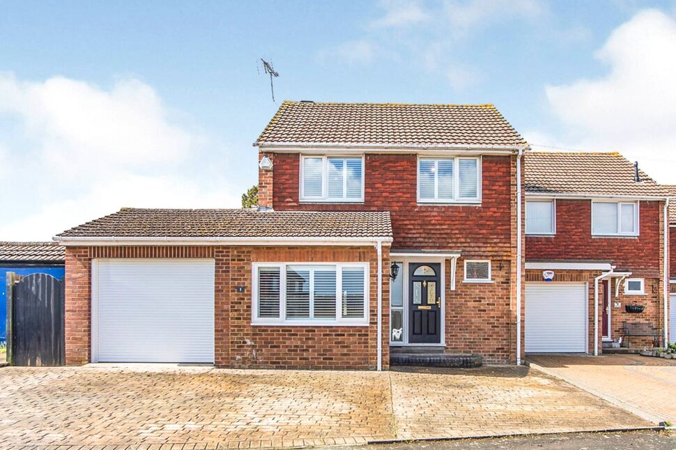 4 bedroom Semi Detached House for sale, Ellison Way, Rainham, ME8 £