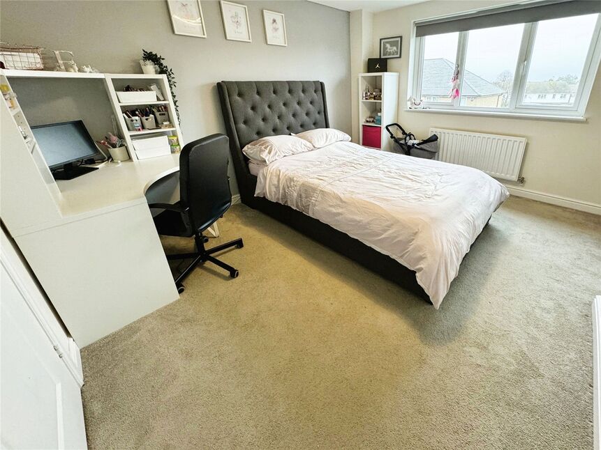 4 bedroom Mid Terrace House for sale, Bramling Way, Rainham, ME8 £450,000