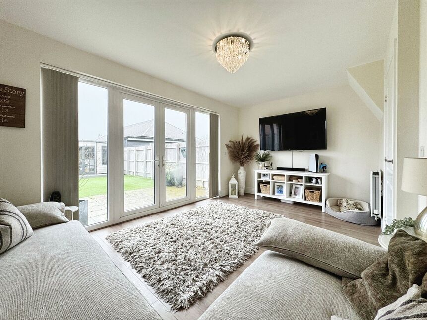 4 bedroom Mid Terrace House for sale, Bramling Way, Rainham, ME8 £450,000