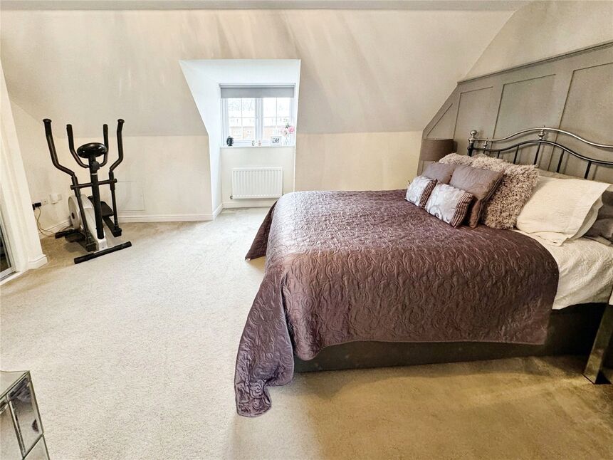 4 bedroom Mid Terrace House for sale, Bramling Way, Rainham, ME8 £450,000