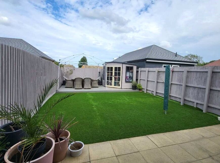 4 bedroom Mid Terrace House for sale, Bramling Way, Rainham, ME8 £450,000