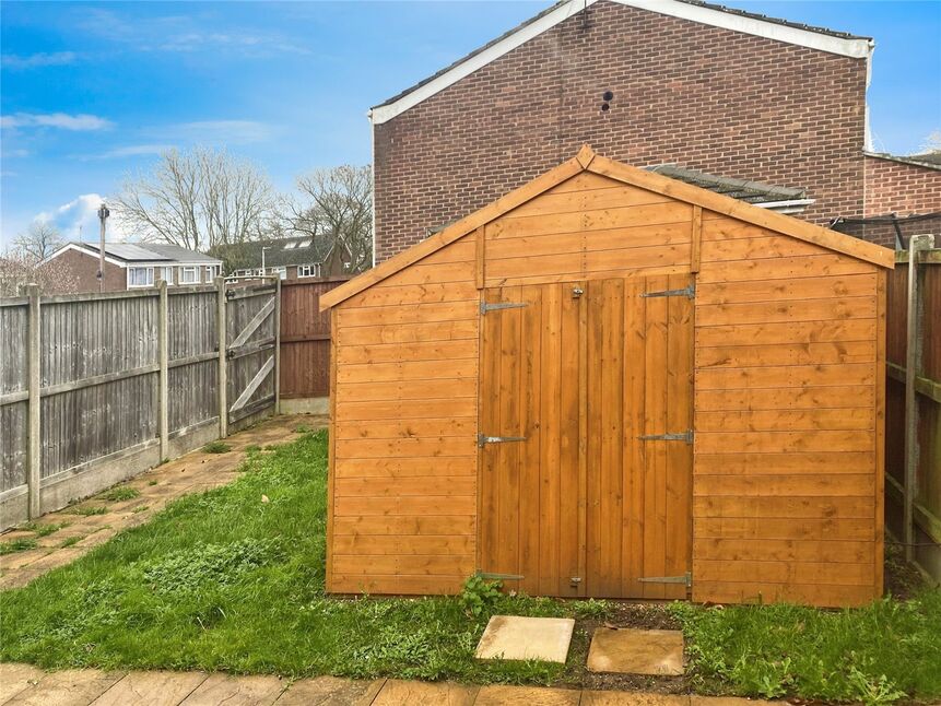 4 bedroom Semi Detached House for sale, Mierscourt Road, Rainham, ME8