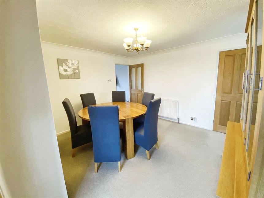 4 bedroom Semi Detached House for sale, Mierscourt Road, Rainham, ME8